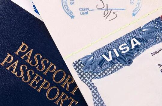 美国对中国留学生签证设卡：高科技专业成重灾区