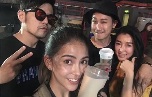 宠妻狂魔！昆凌喊话想喝奶茶周杰伦随叫随到送外卖