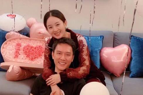 冯绍峰送赵丽颖花有浪漫含义：亲爱的跟我走吧