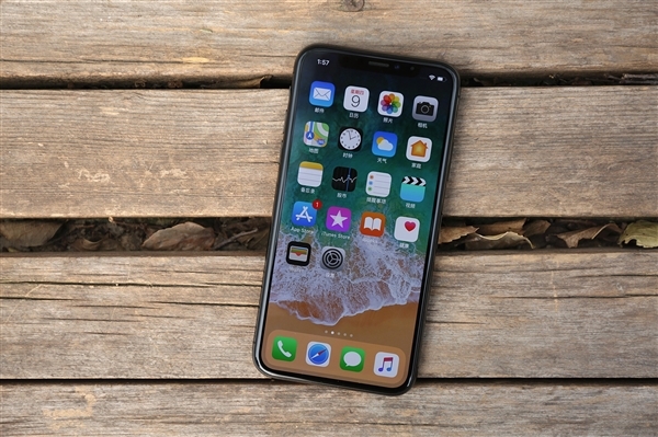 分析师：iPhone X超级周期宣告结束