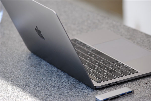 全球笔记本每卖出10台就有1台MacBook：苹果笔记本已超华硕