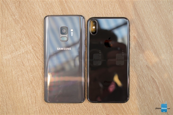 全面屏旗舰大碰撞！三星S9/iPhone X真机对比