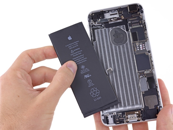 老款iPhone更换电池依旧火爆：6/6 Plus用户最惨