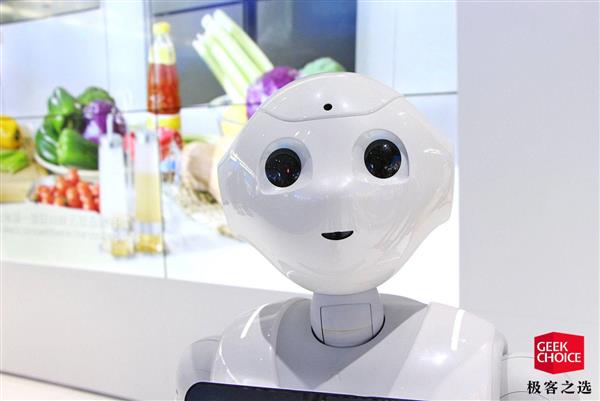 发布四年后 Pepper机器人终于要进入中国了