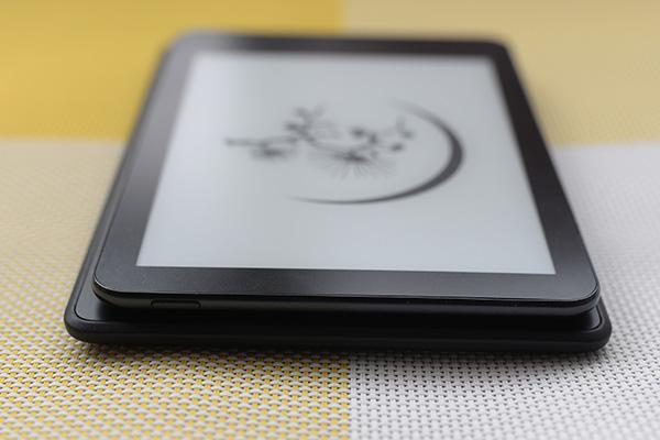 iReader、Kindle对比评测：2018年哪款阅读器更值得买？