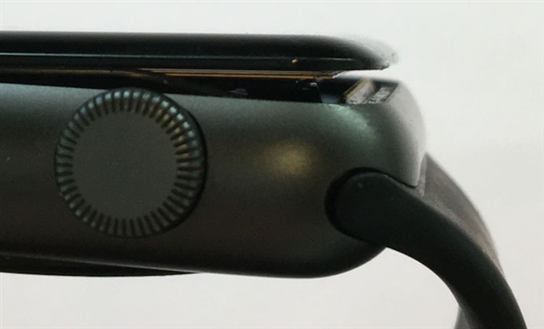 Apple Watch 2电池故障问题爆发：苹果3年内免费维修