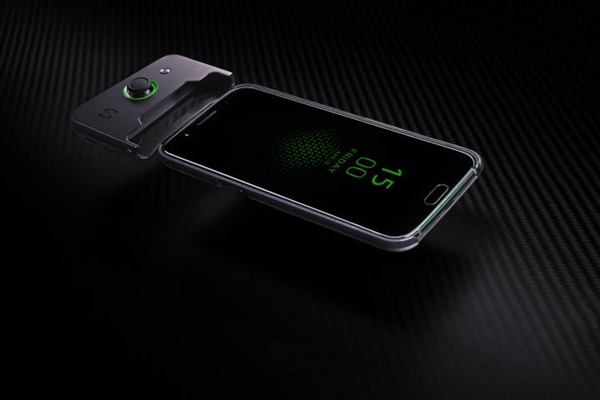 黑鲨游戏手机首销秒罄！CEO吴世敏回应