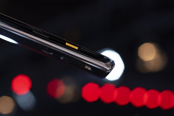 3199元起售 一加6图赏：颜值出众