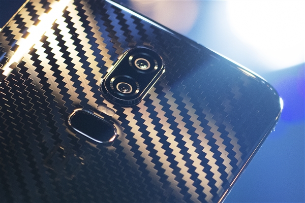 3199元起售 一加6图赏：颜值出众