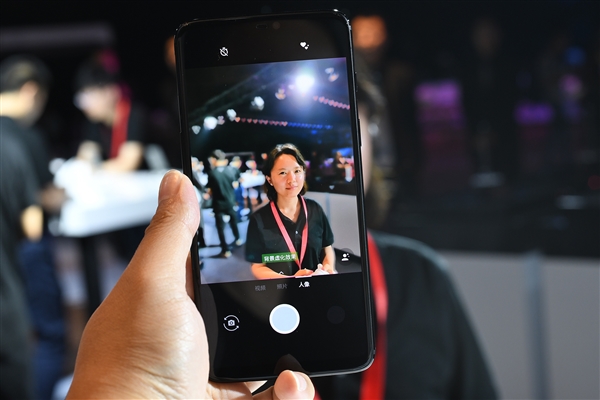 3199元起售 一加6图赏：颜值出众