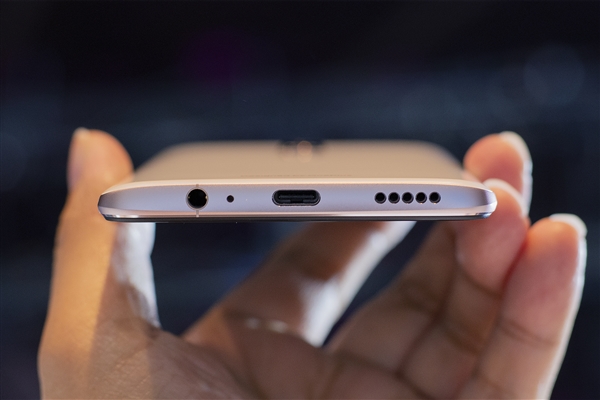 3199元起售 一加6图赏：颜值出众