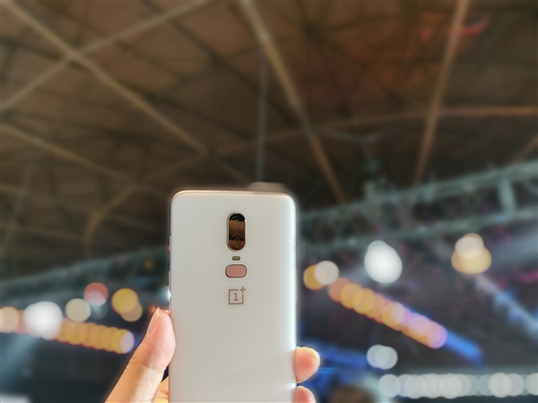 3199元起售 一加6图赏：颜值出众