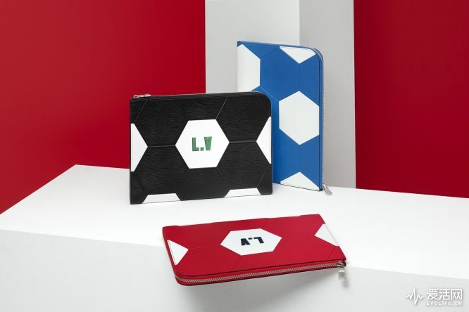 louis-vuitton-fifa-2018-world-cup-leather-accessories-06