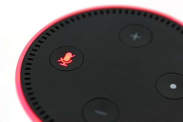 智能音箱Echo偷录隐私谈话 亚马逊：Alexa误判了指令