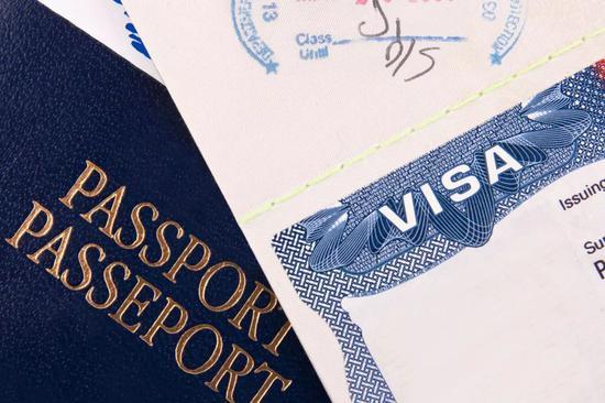 美国对中国留学生签证设卡：高科技专业成重灾区