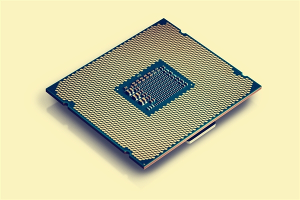 Intel自曝将在台北电脑展发布重量级CPU：比18核i9还赞