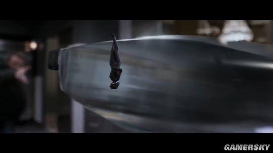 《蚁人2》新预告：超级英雄空中躲飞刀
