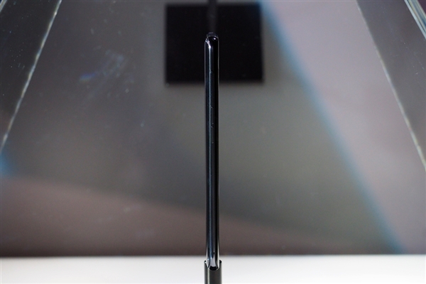 这就是OPPO Find X兰博基尼版：充满电仅需35分钟