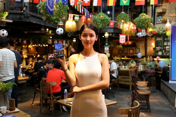 一加手机举办郑州线下体验会：吃鸡农药玩不停
