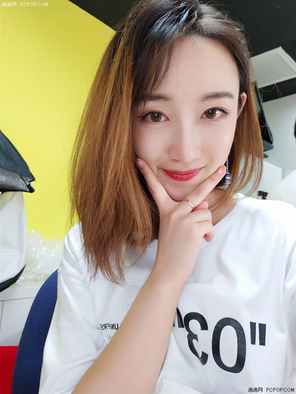 美图T9上手：好看的美千篇一律 属于你的只有一款