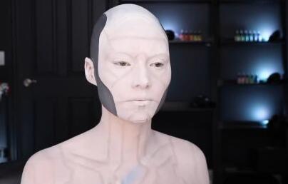 小姐姐把自己画成了《底特律：变人》里的仿生人 还自带变身效果