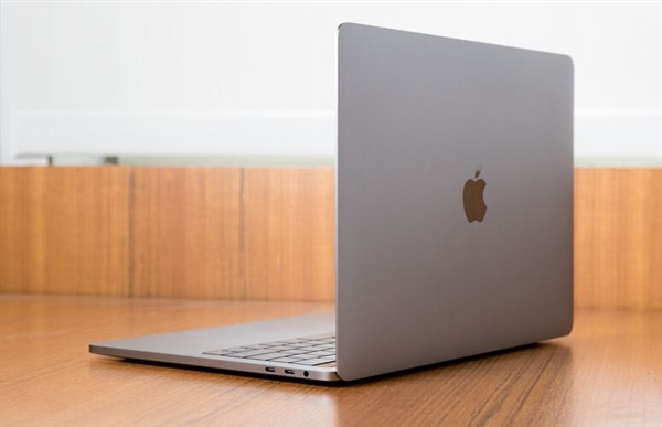 新MacBook Pro发布：Intel第八代处理器 14188元起