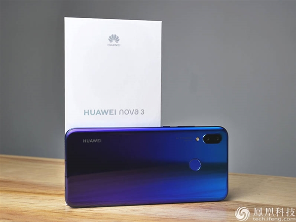 华为nova 3图赏：3D曲面玻璃颜值赞