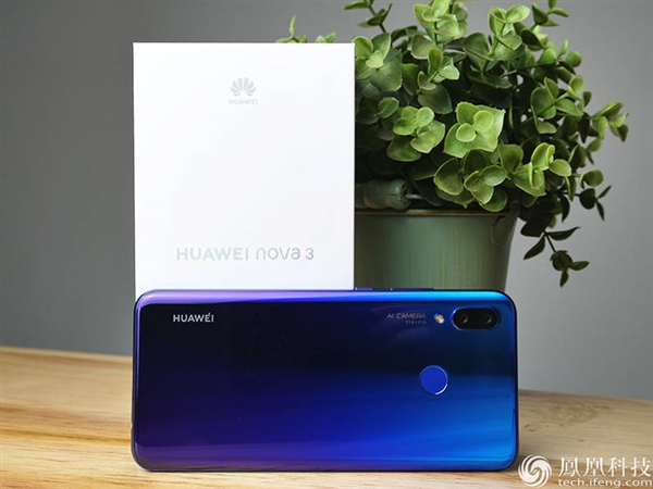 华为nova 3图赏：3D曲面玻璃颜值赞