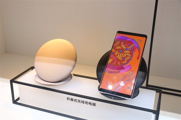 Galaxy Note9蓝色款渲染图曝光：这后背喜欢吗？