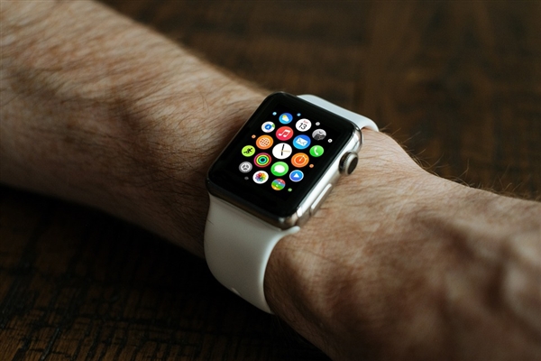 前供应商起诉苹果 称Apple Watch紧急求救功能侵权