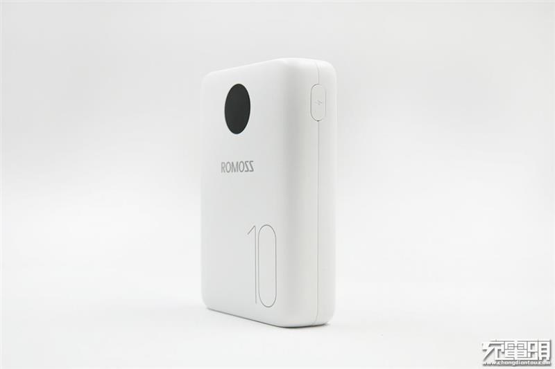 国产20650电芯正式登场 罗马仕OM10移动电源拆解