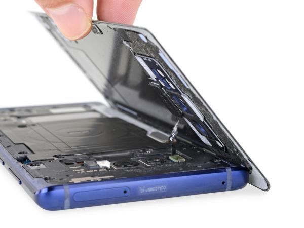 三星Note9详细拆解：碳纤液冷系统揭秘