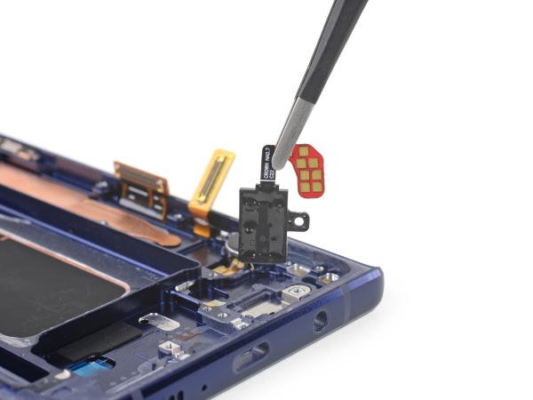 三星Note9详细拆解：碳纤液冷系统揭秘