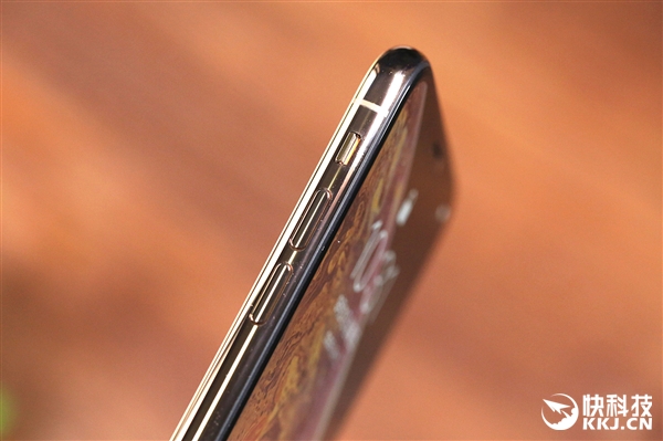 iPhone XS Max开箱图赏：双卡终于完美