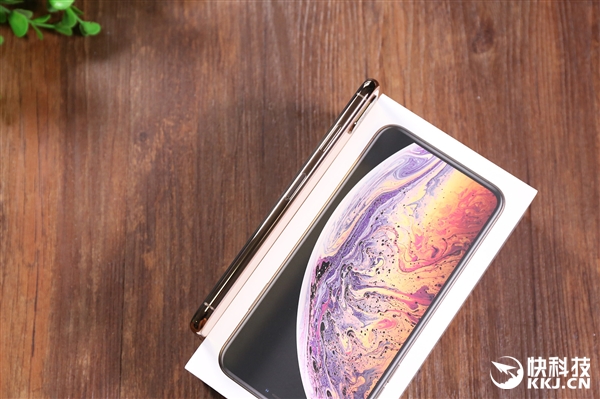 iPhone XS Max开箱图赏：双卡终于完美