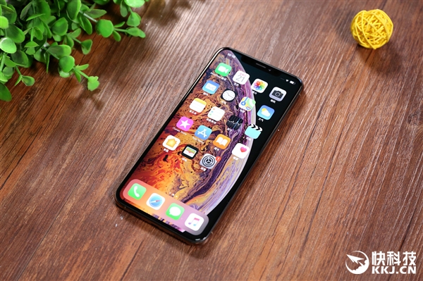 iPhone XS Max开箱图赏：双卡终于完美
