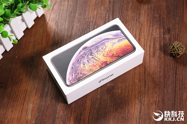 iPhone XS Max开箱图赏：双卡终于完美