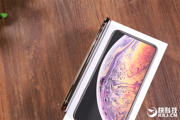 iPhone XS Max开箱图赏：双卡终于完美