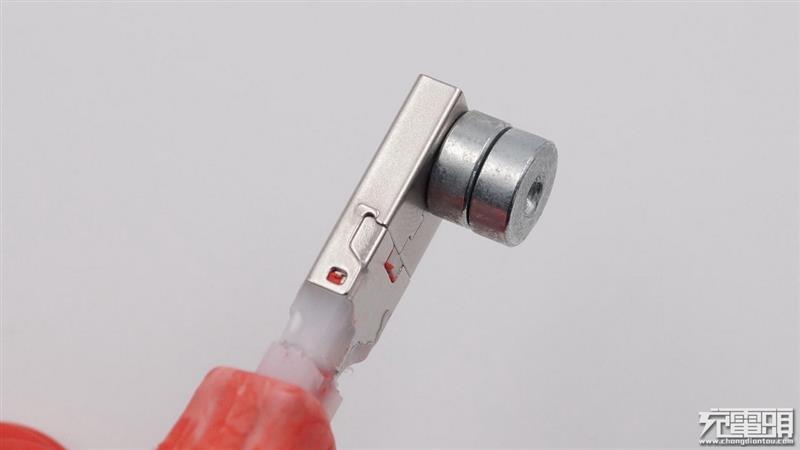 19元一条：坚果Type-C彩虹数据线拆解