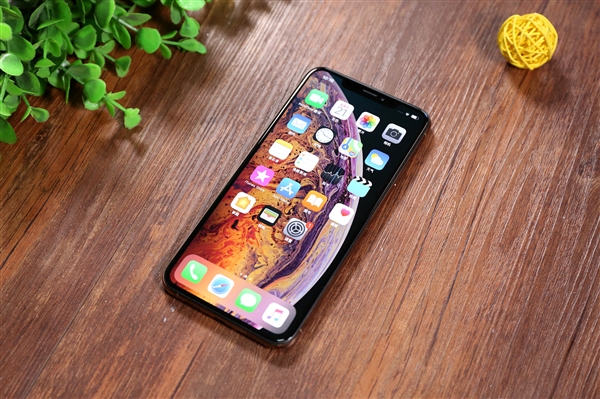 因iPhone XS系列热销 富士康9月营收增长30%超1300亿