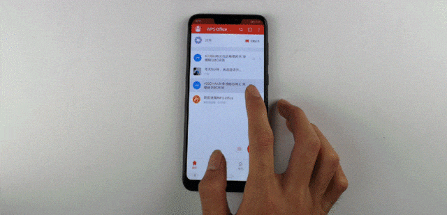 千元机荣耀8C给你越级体验：4G内存/4000mAh电池