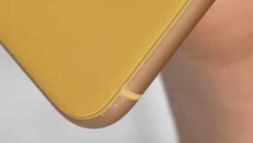 iPhone XR跌落测试：比XS果然差远了