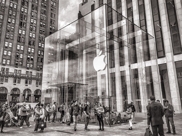苹果公布现金储备：减少60亿美元 依旧全球领先 