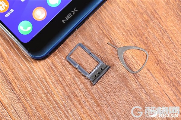vivo NEX双屏版首发开箱：前后双屏惊艳