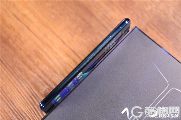 vivo NEX双屏版首发开箱：前后双屏惊艳