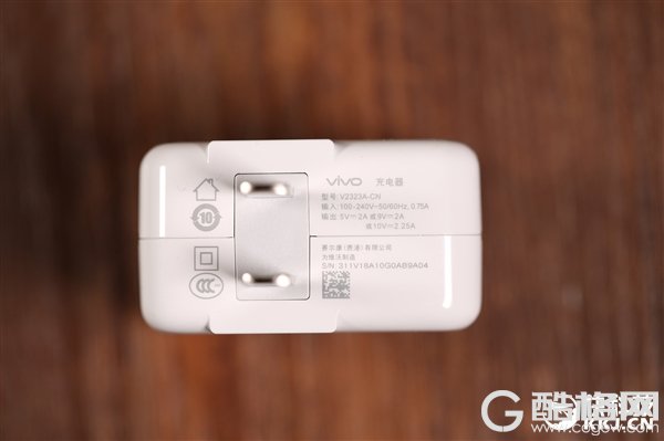 vivo NEX双屏版首发开箱：前后双屏惊艳