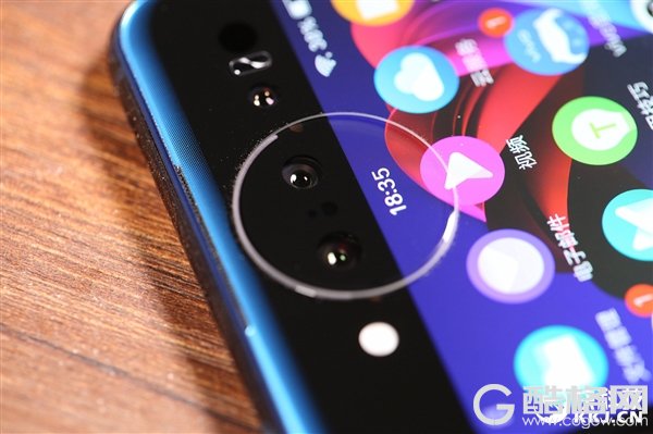 vivo NEX双屏版首发开箱：前后双屏惊艳