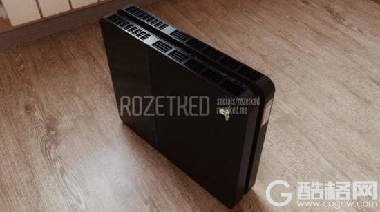 索尼PS5原型机曝光？比PS4大不少