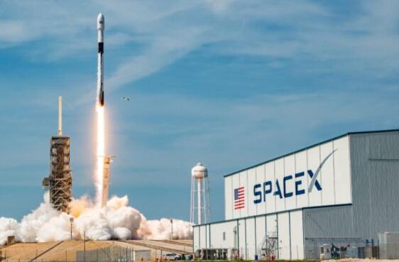 马斯克宣布SpaceX明年年初测试星际飞船 人类离火星又近一步