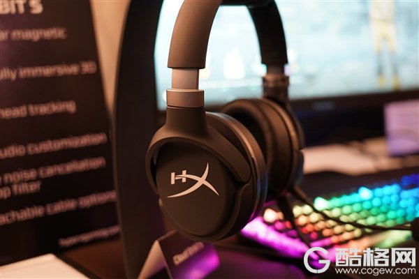 HyperX游戏耳机多款齐发：首次蓝牙、头部追踪